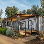 Homes Mon Perin Курортный комплекс 4*