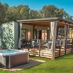 Homes Mon Perin Курортный комплекс 4*