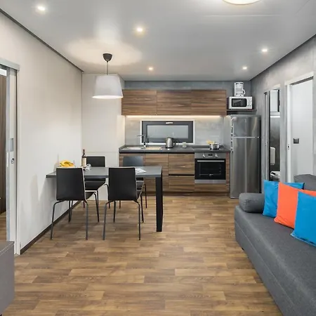 Homes Mon Perin 4* Бале