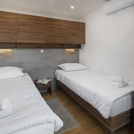 Homes Mon Perin Holiday park Bale