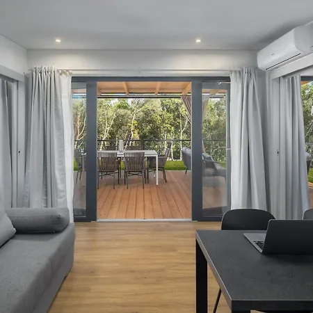 Homes Mon Perin 4*