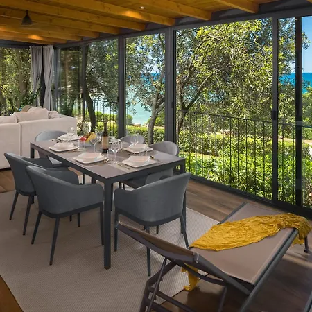 Homes Mon Perin 4* Бале
