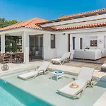 Homes Mon Perin ベール