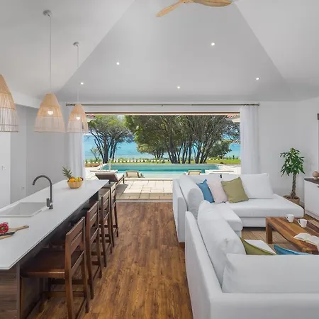 Homes Mon Perin 4*