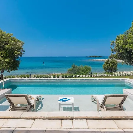 Homes Mon Perin Bale