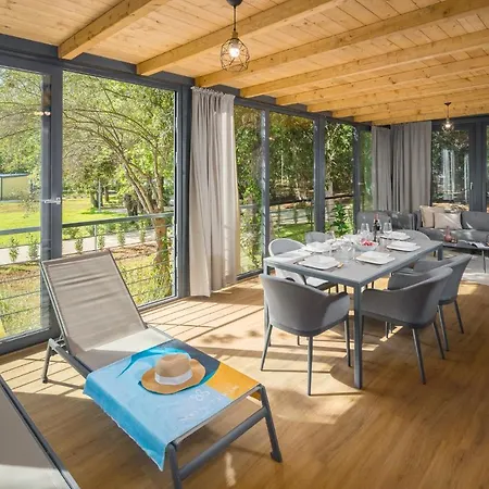 Ferienpark Homes Mon Perin