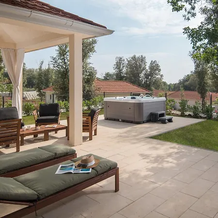 Homes Mon Perin 4*