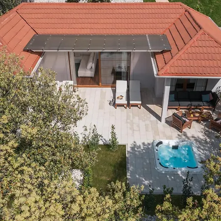 Ferienpark Homes Mon Perin 4*