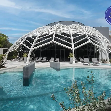 Ferienpark Homes Mon Perin 4*