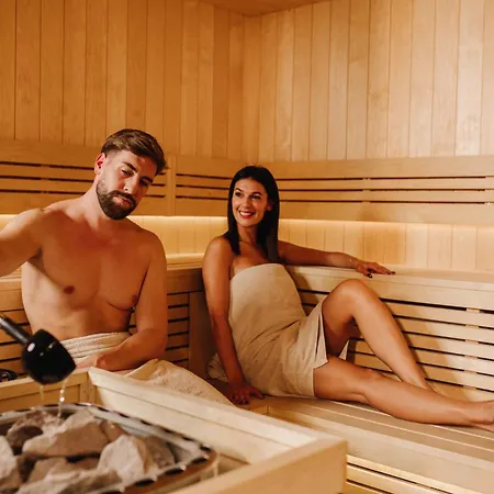 Homes Mon Perin Üdülőközpont 4*