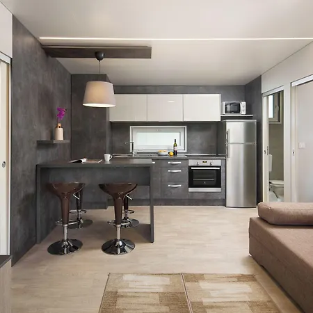 Semesteranläggning (resort) Homes Mon Perin 4*