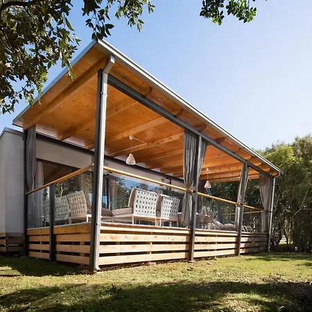 Station touristique Homes Mon Perin