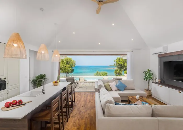 Homes Mon Perin Bale