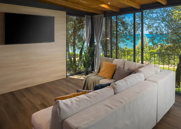 Homes Mon Perin Resort 4*