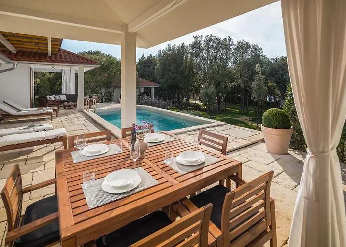 Homes Mon Perin Üdülőközpont