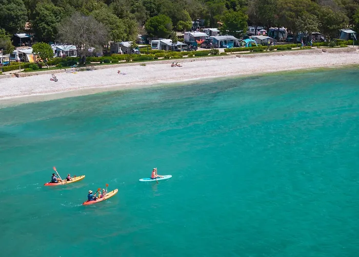 Homes Mon Perin Resort