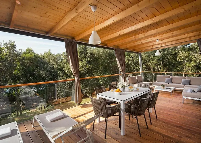 Homes Mon Perin Ośrodek wypoczynkowy 4*